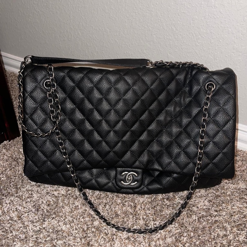 Black travel XL tote